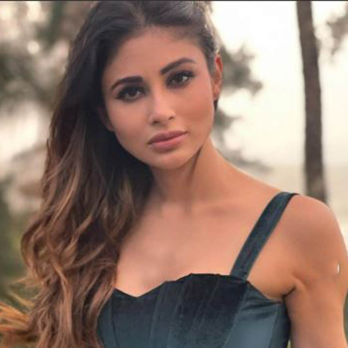 मौनी रॉय 