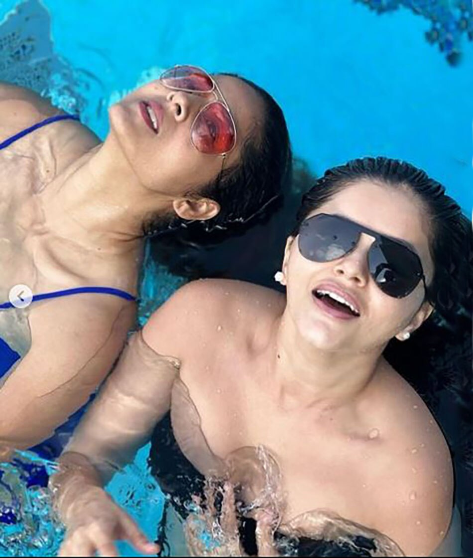 रुबीना दिलैक और उनकी फ्रेंड