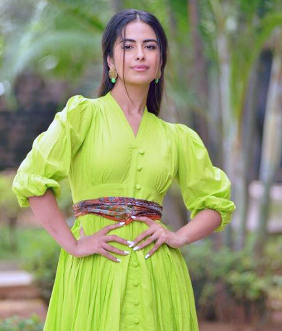  अविका गौर