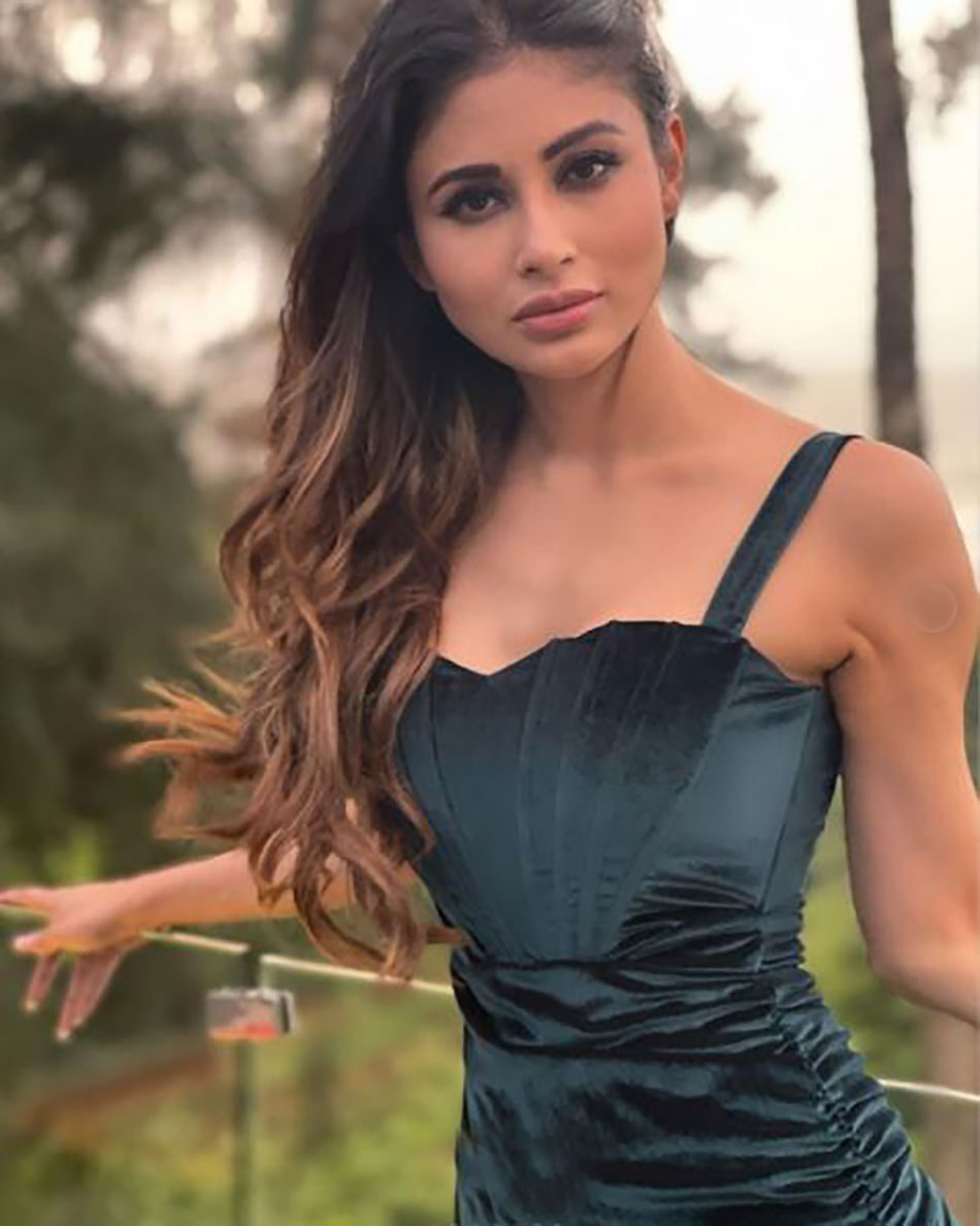 मौनी रॉय