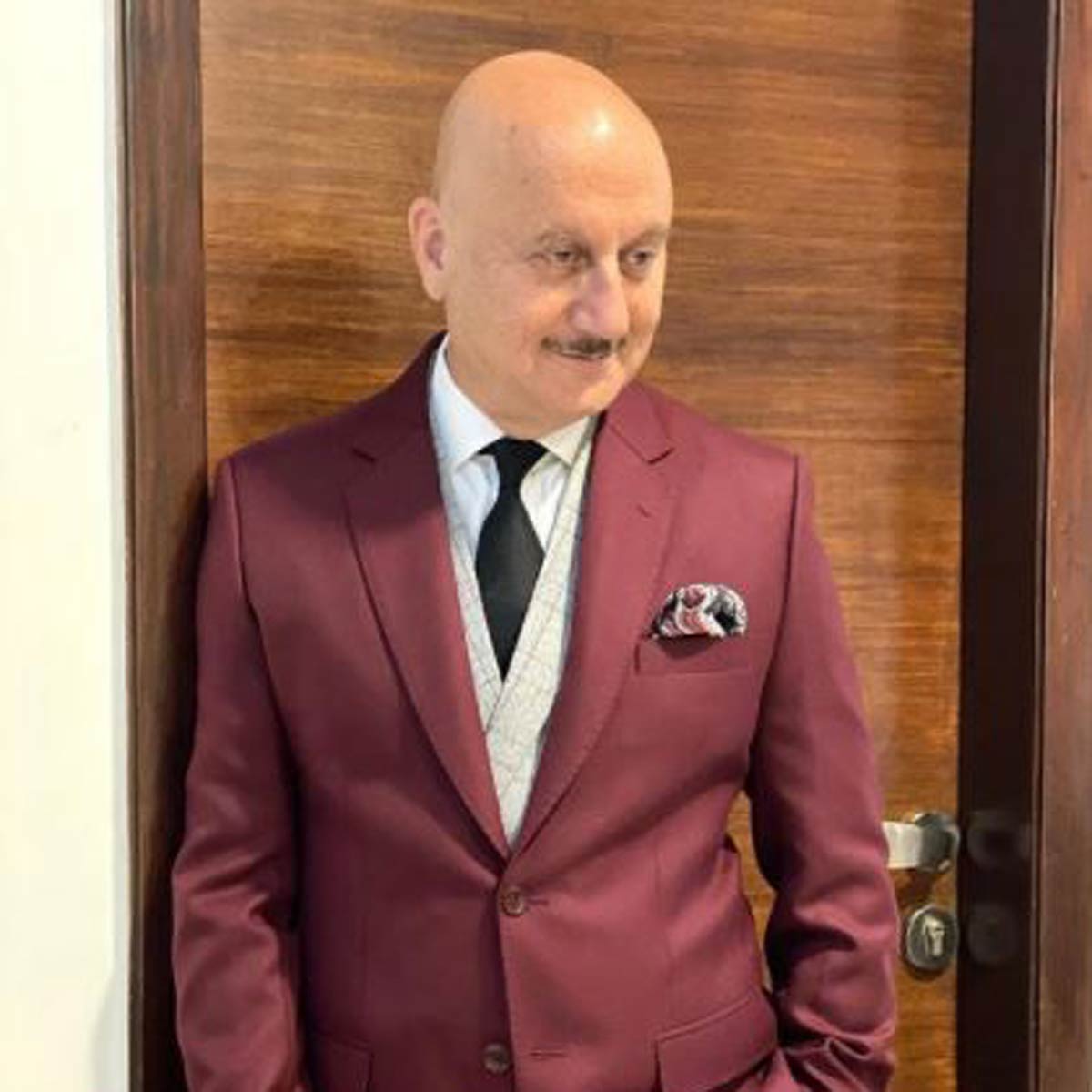 अनुपम खेर