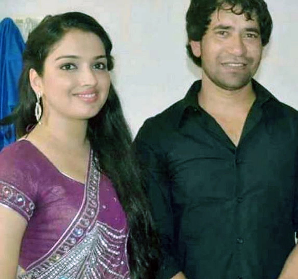 आम्रपाली दुबे संग निरहुआ