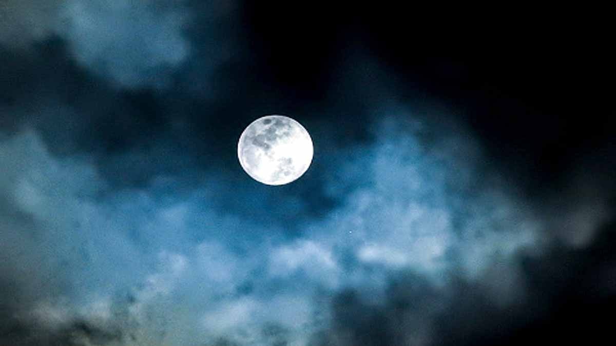 Artificial Moon China Gravity