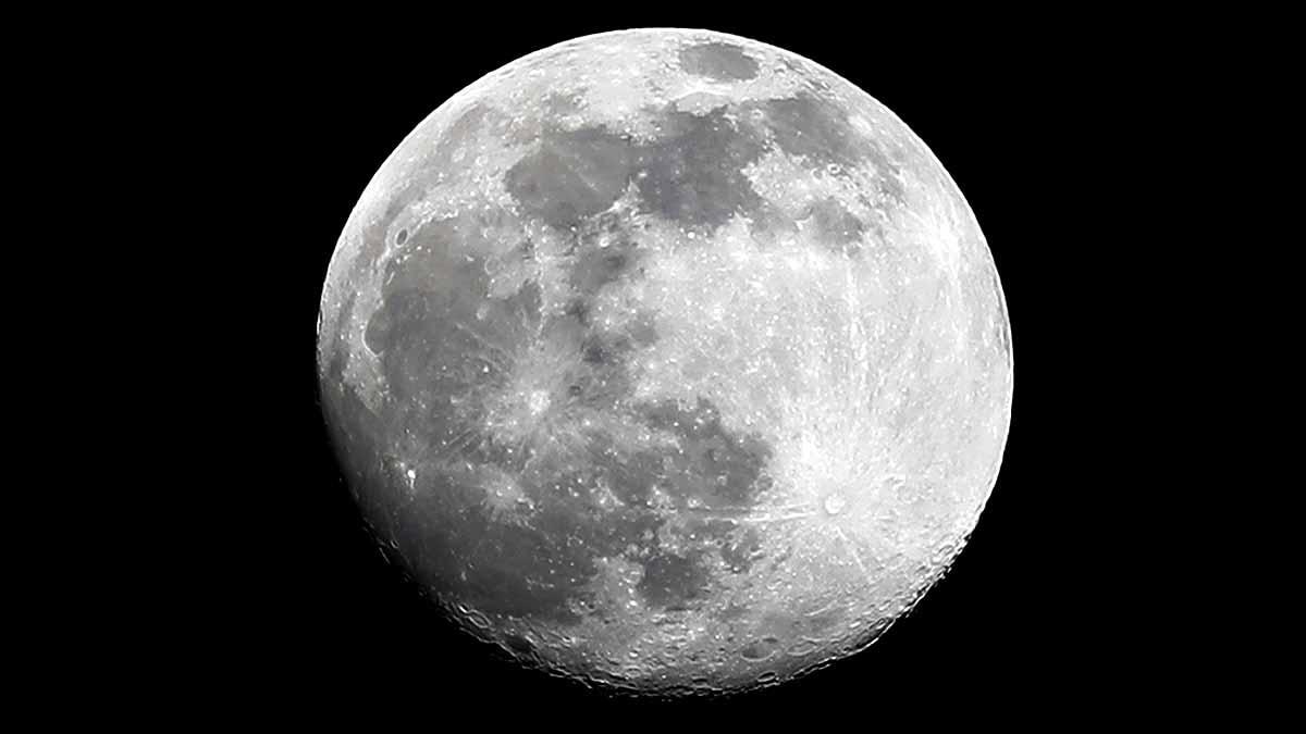 Artificial Moon made by China where Gravity disappears
