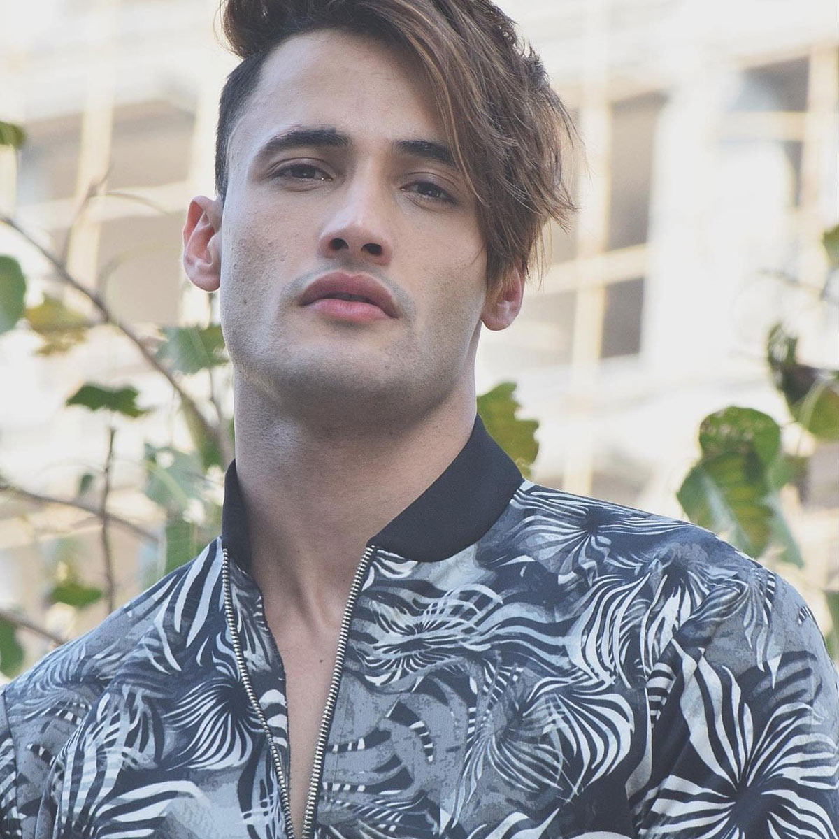 आस‍िम रियाज   