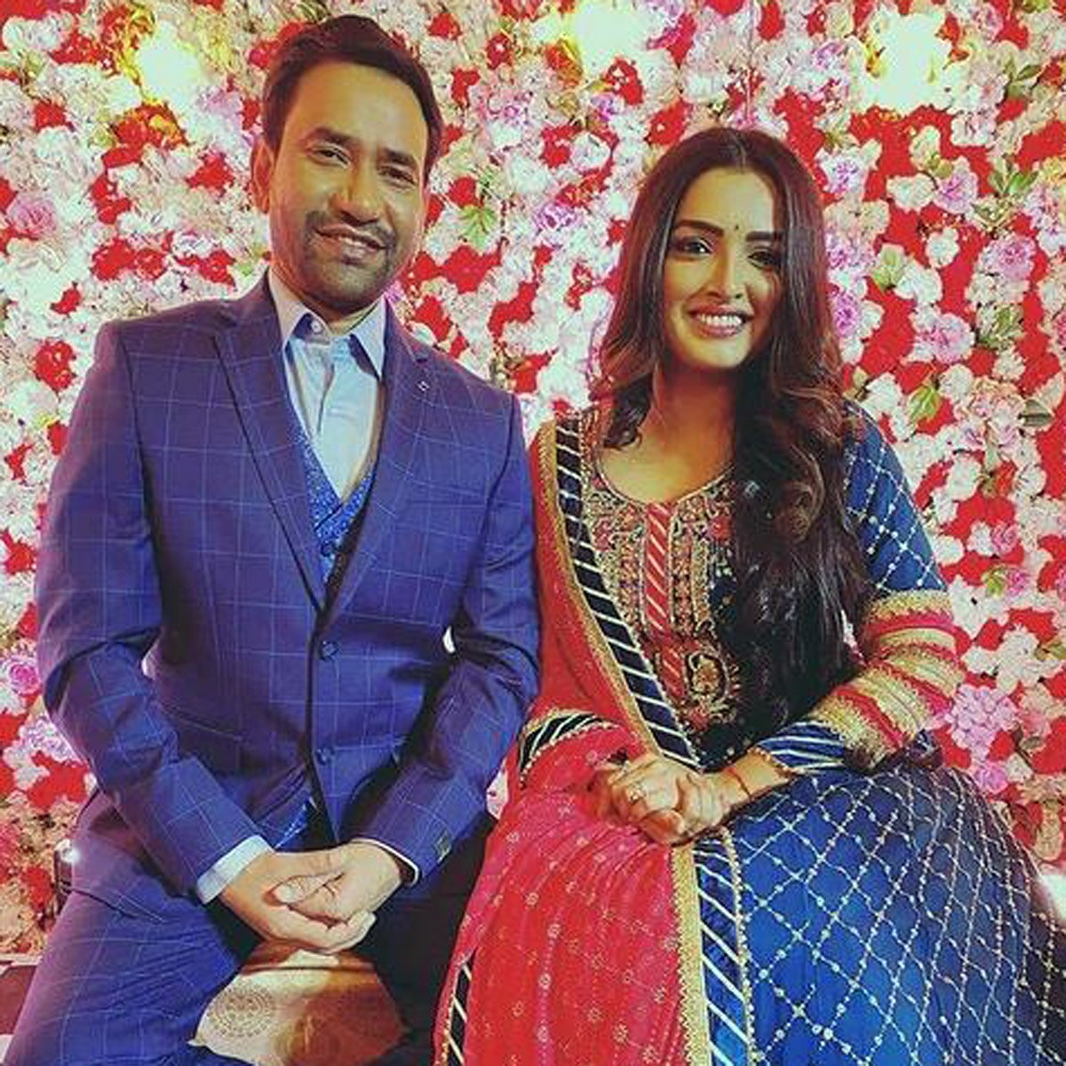 निरहुआ संग आम्रपाली दुबे