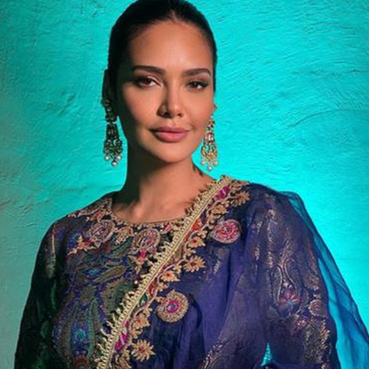 ईशा गुप्ता