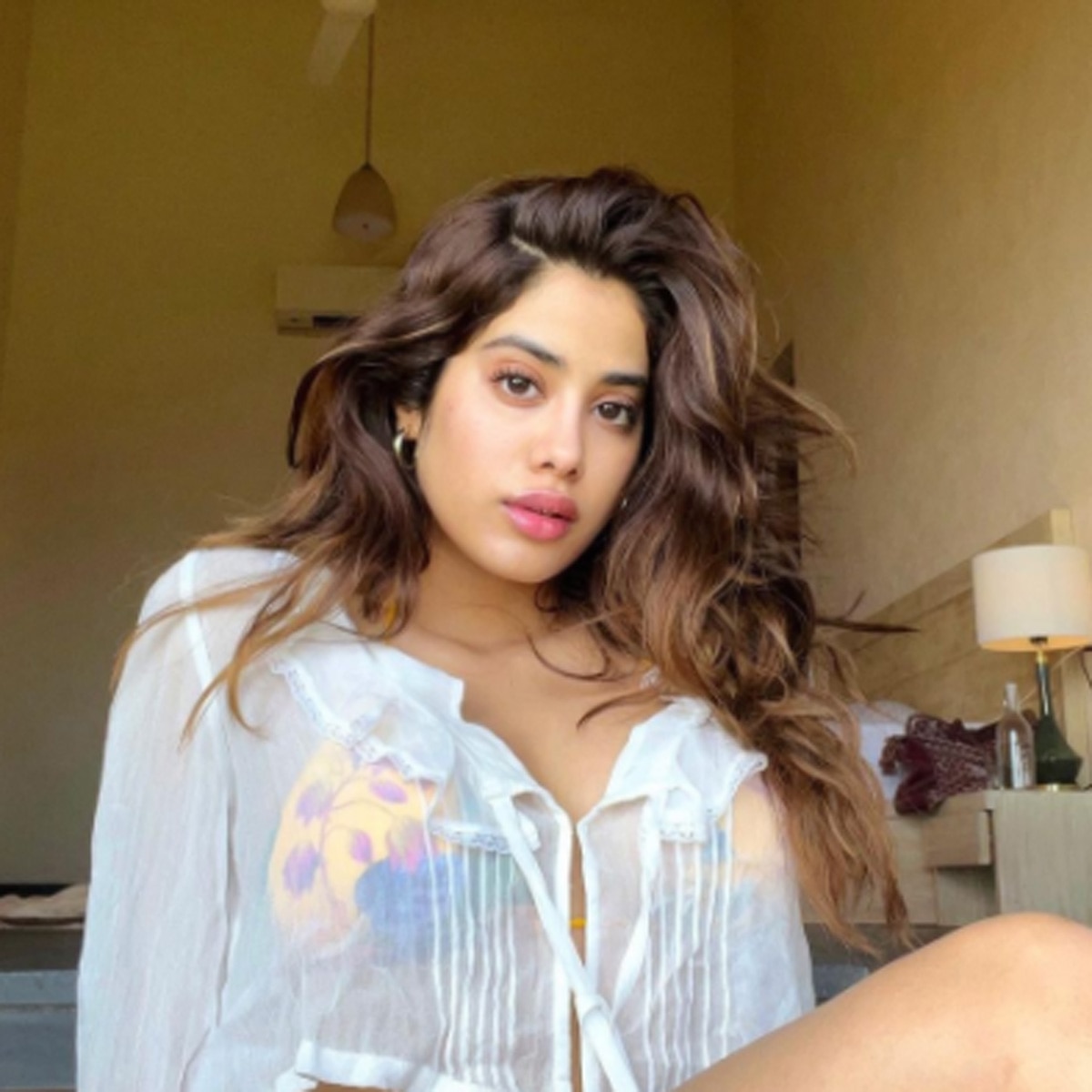 जाह्नवी कपूर 