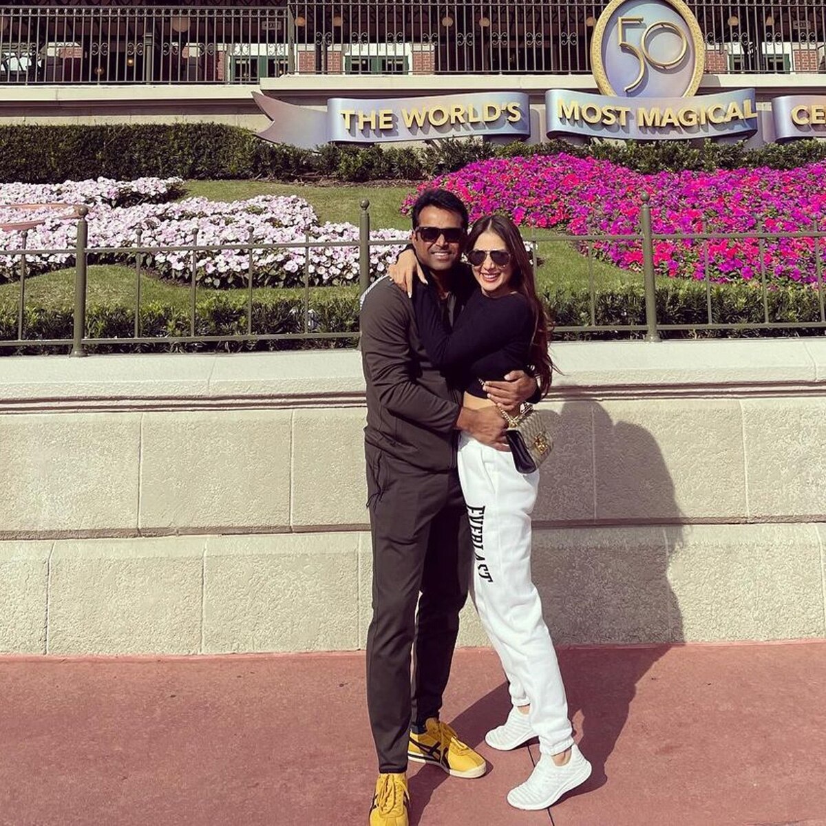 किम शर्मा, लिएंडर पेस 