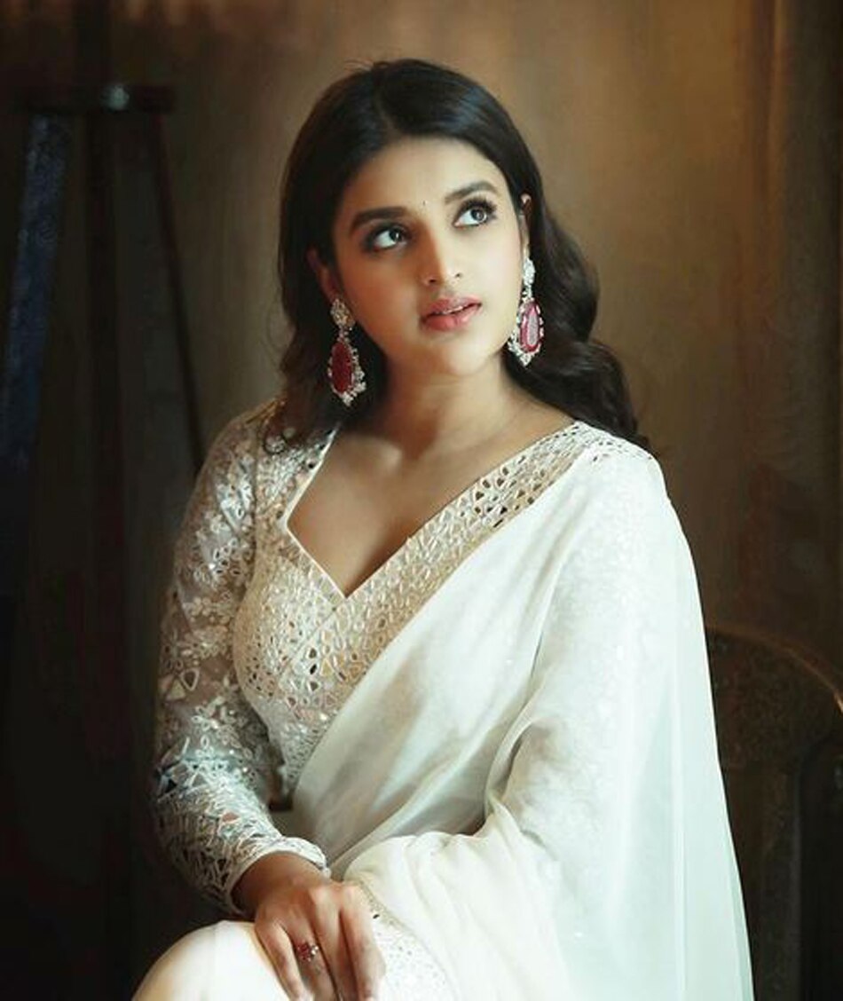 निधि अग्रवाल