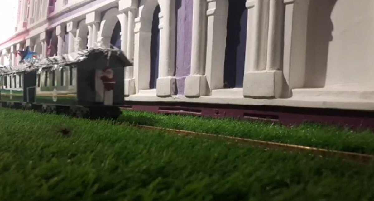 Train Restaurant Video