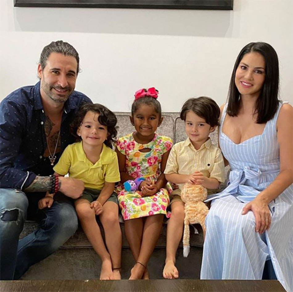 सनी लियोनी फैमिली के साथ 