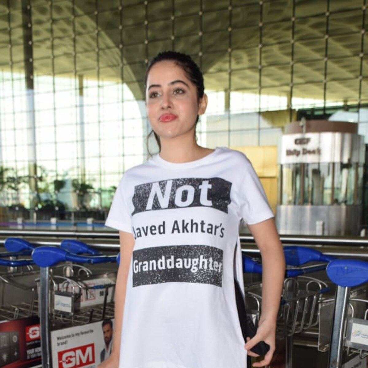 उर्फी जावेद