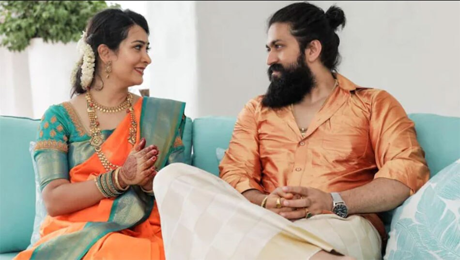 यश- राध‍िका पंड‍ित 