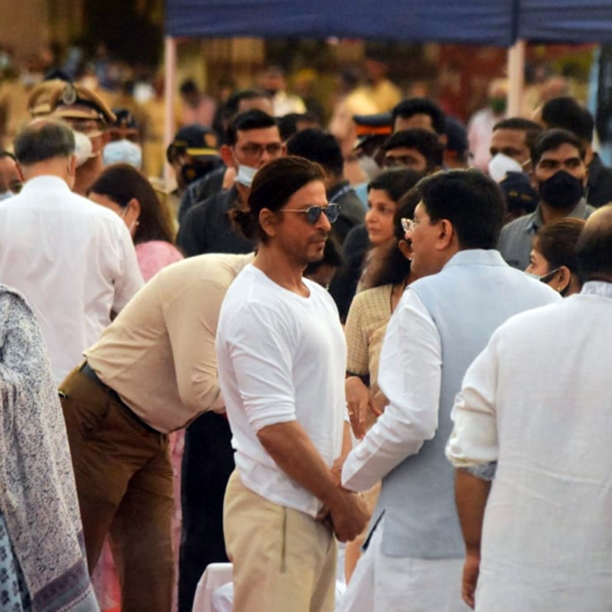 लता मंगेशकर का अंत‍िम संस्कार 