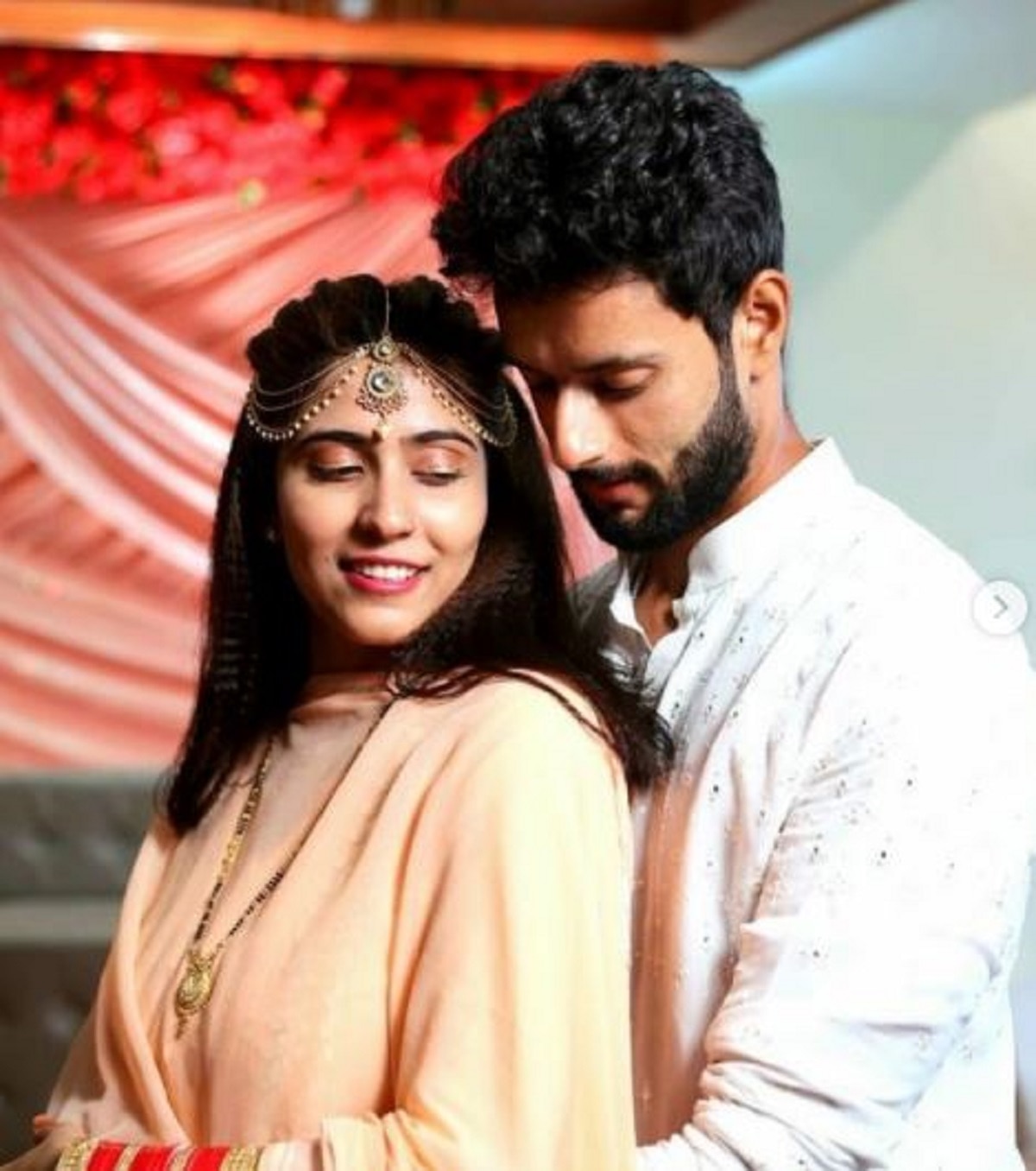 Shivam Dubey and Anjum Khan (instagram/dubeshivam)