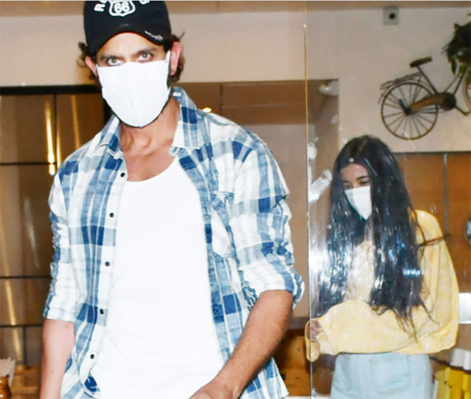  ऋतिक रोशन-सबा आजाद