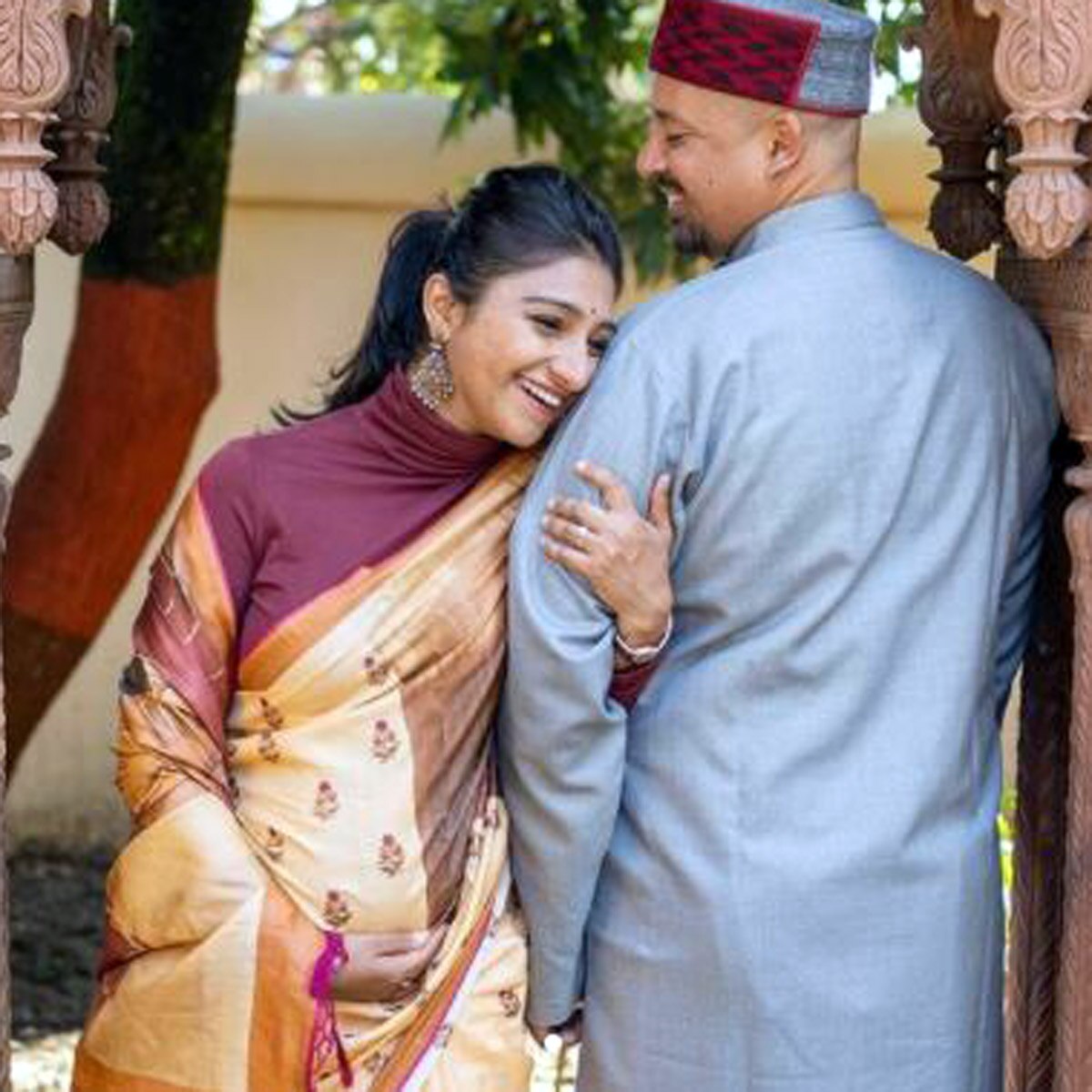 मोहिना कुमारी अपने पति के साथ