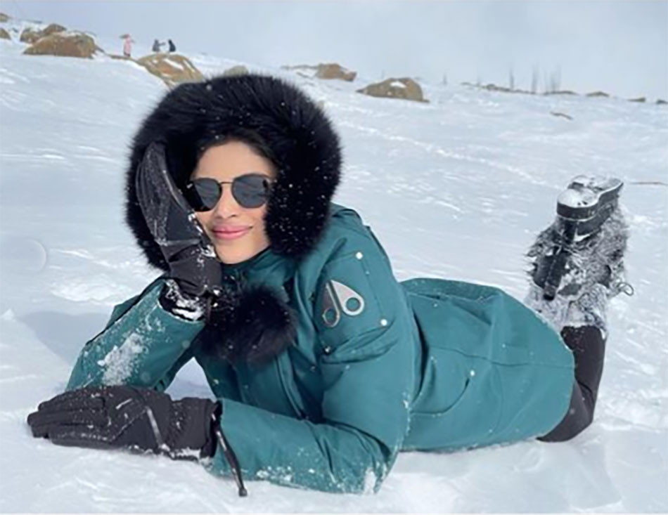 मौनी रॉय