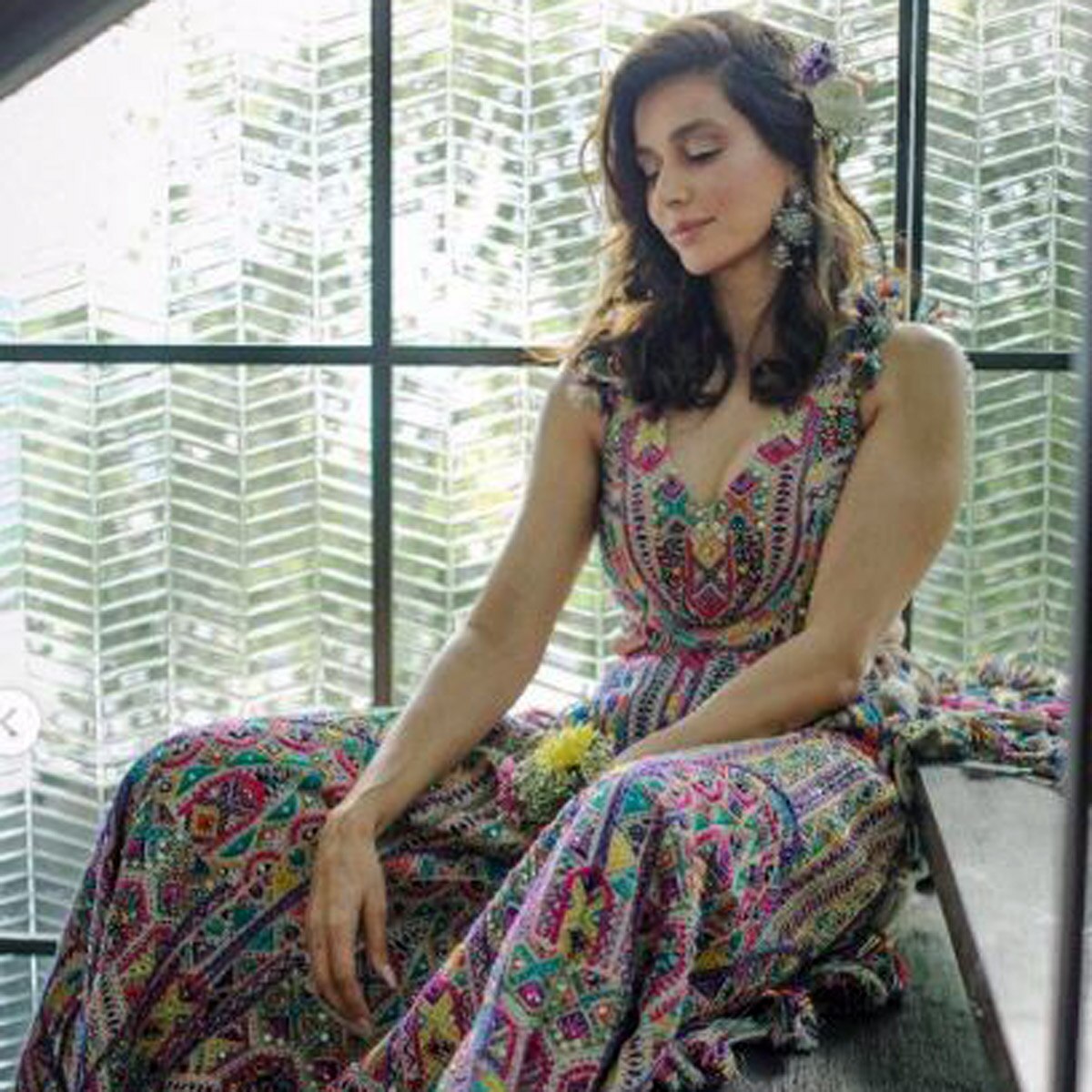 शिबानी दांडेकर मेहंदी फोटोज