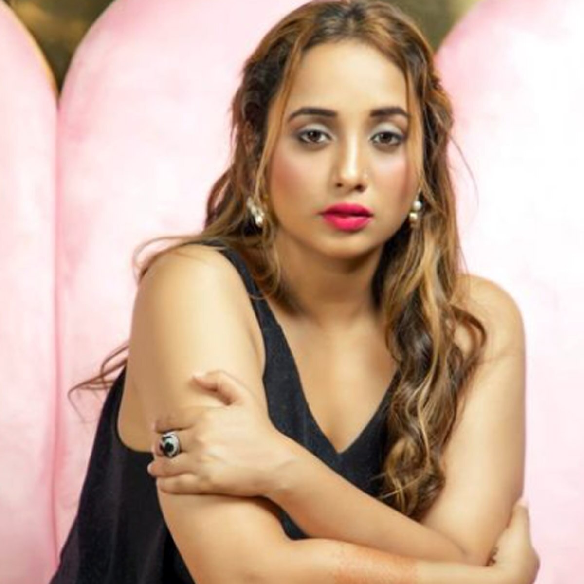  रानी चटर्जी 