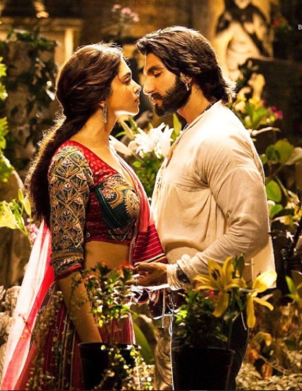 गोलियों की रासलीला राम-लीला