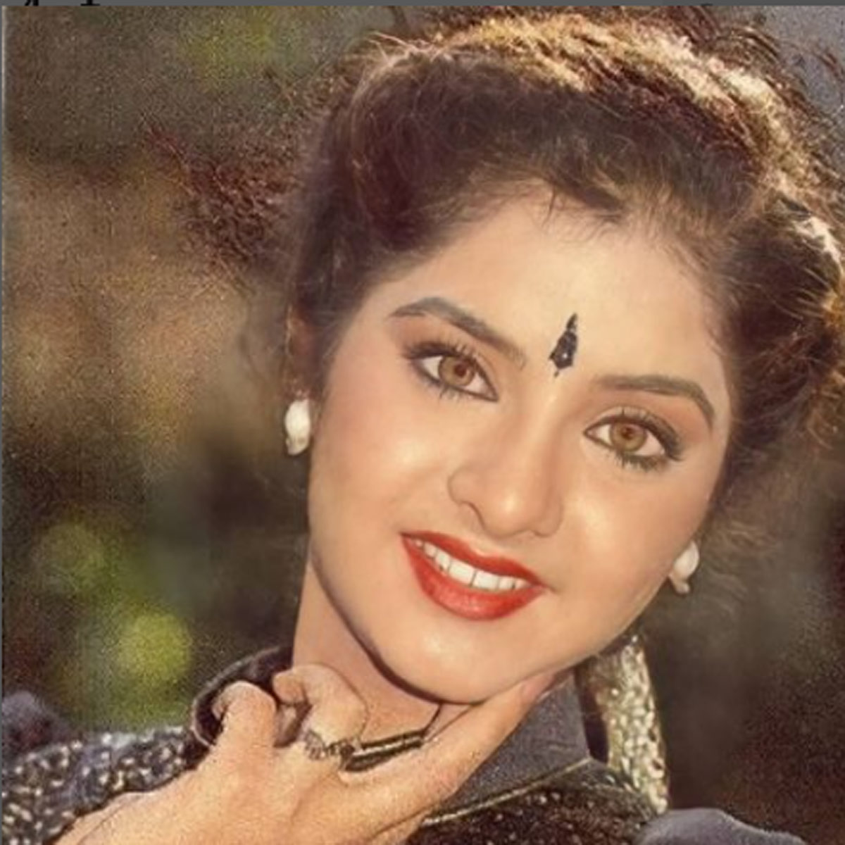  दिव्या भारती