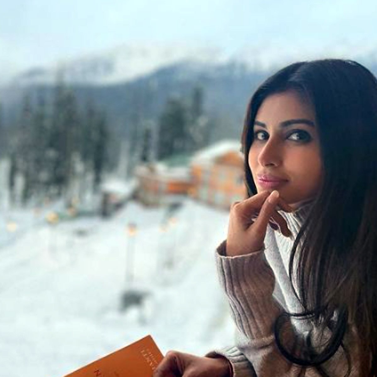 मौनी रॉय