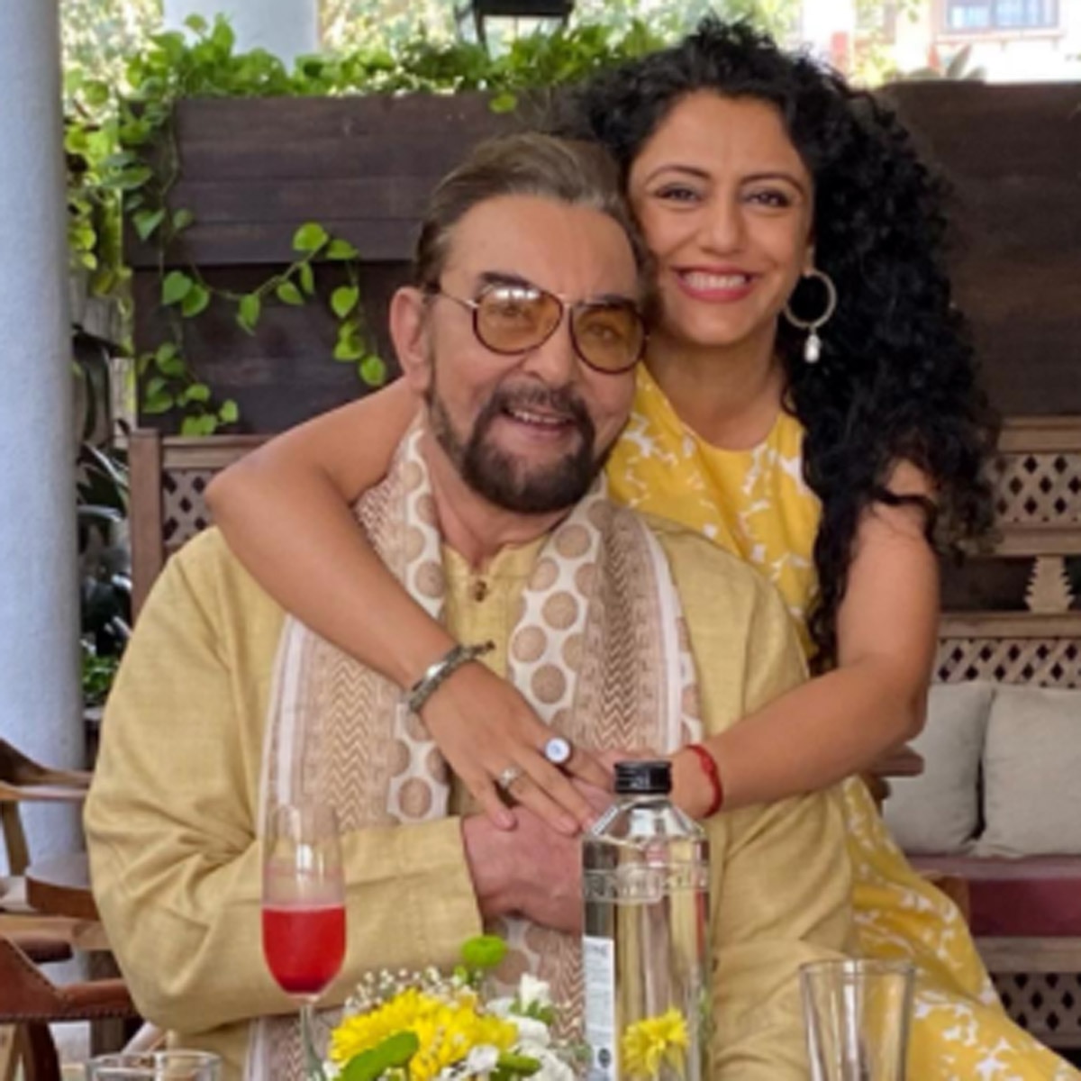  कबीर बेदी, परवीन दुसांज