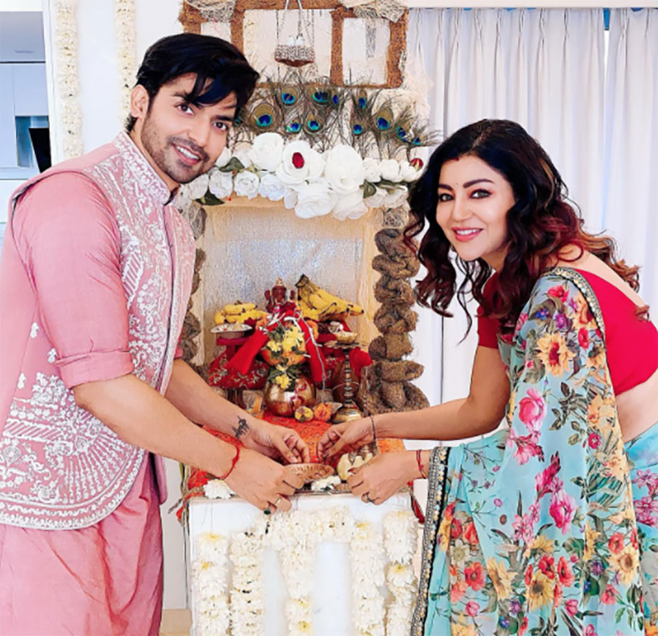 गुरमीत चौधरी और  देबीना बनर्जी