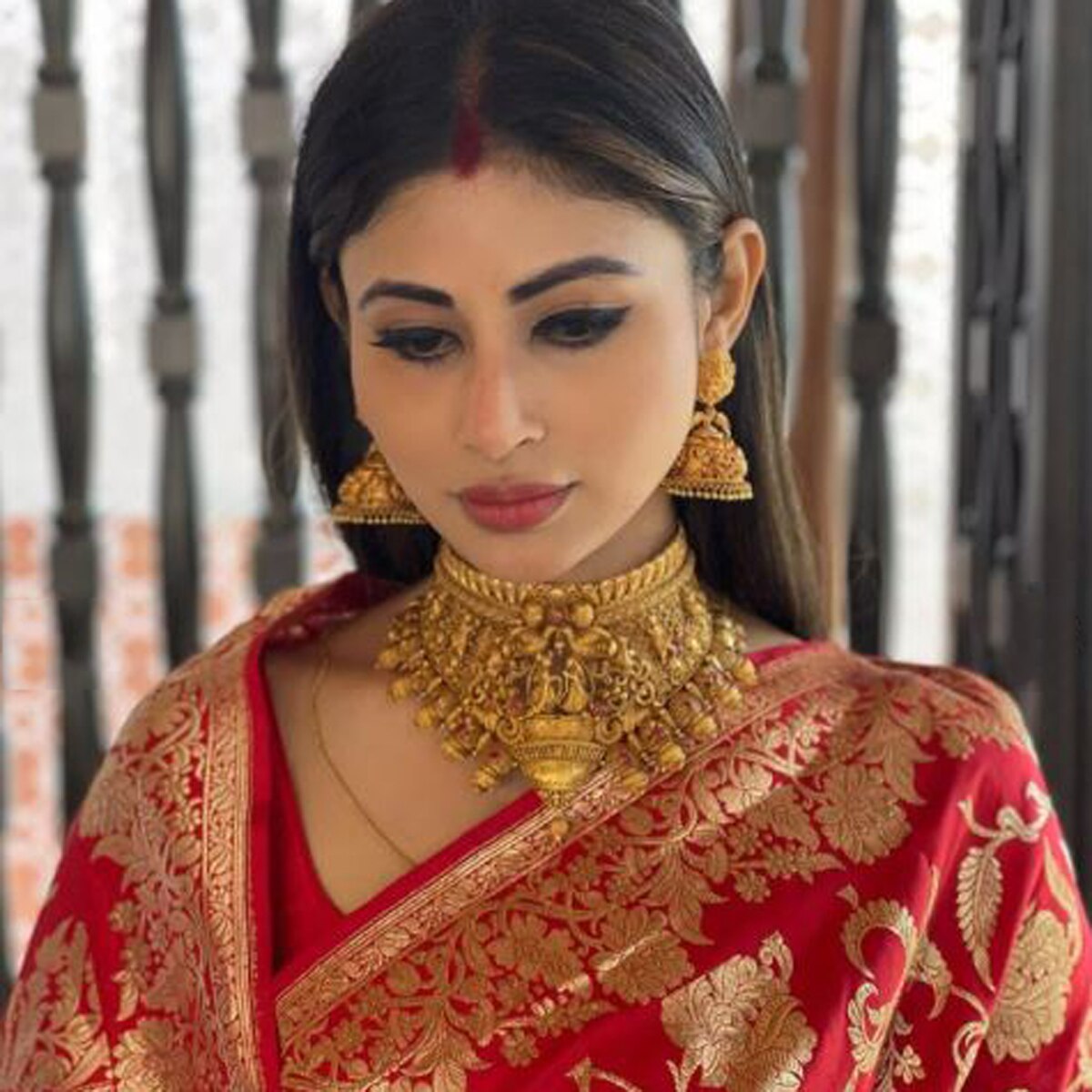 मौनी रॉय