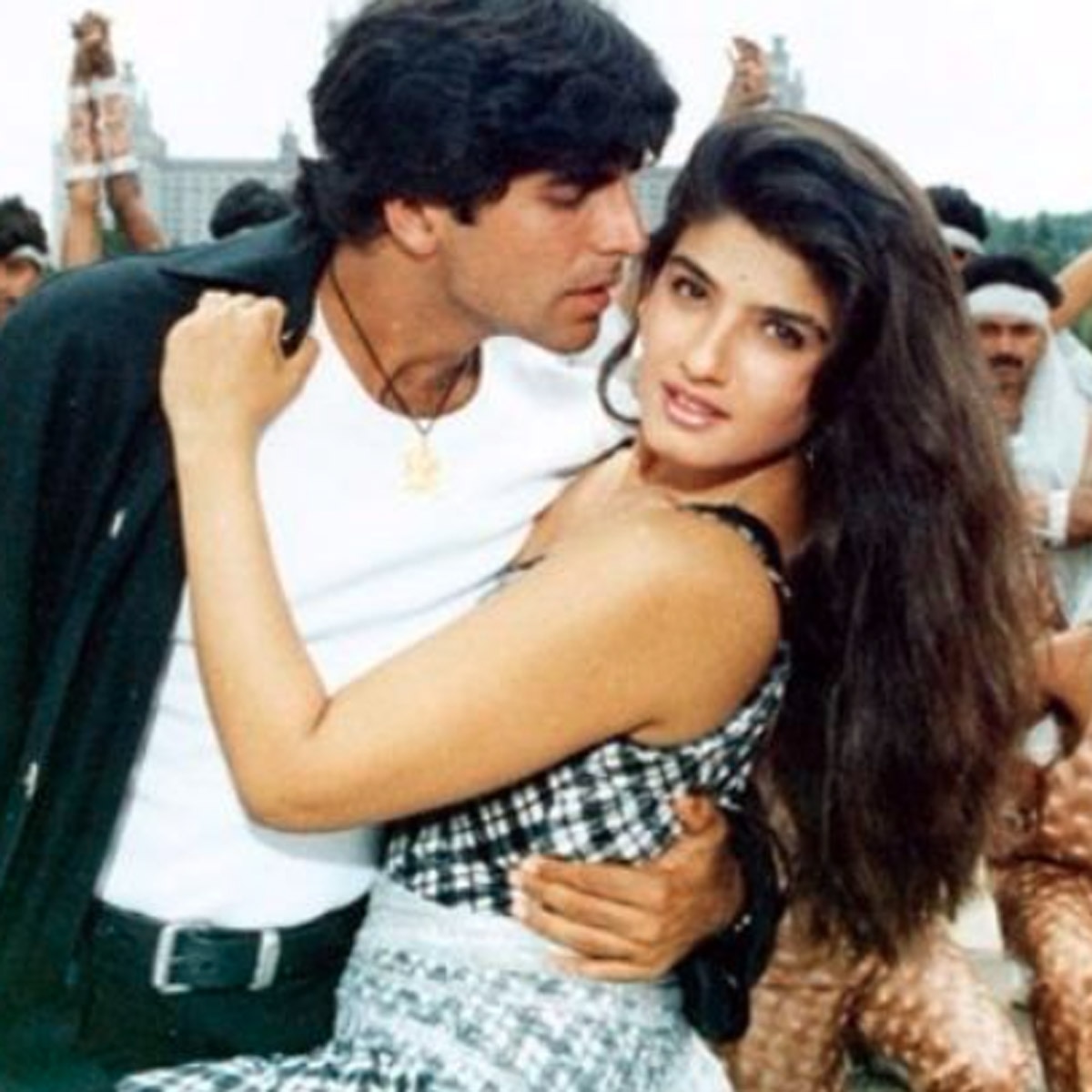 अक्षय कुमार और रवीना टंडन