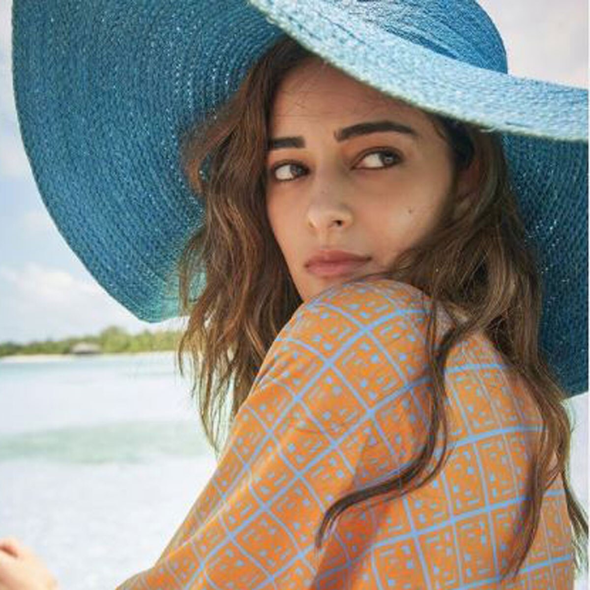  अनन्या पांडे