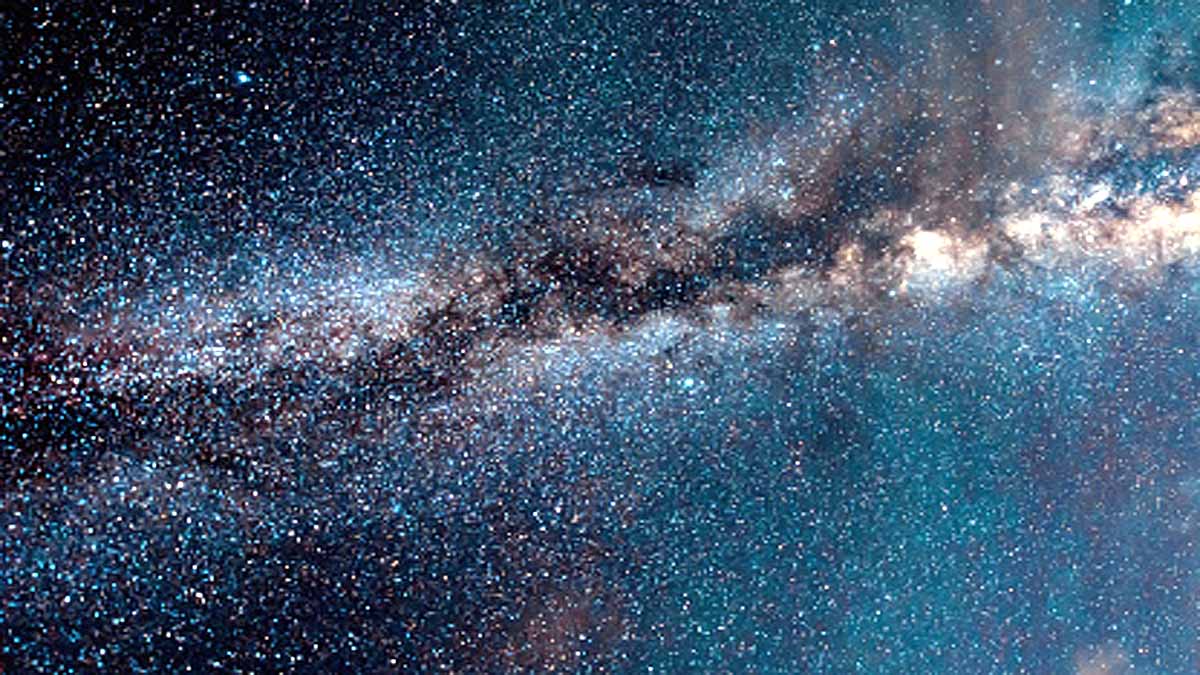 largest galaxy Alcyoneus