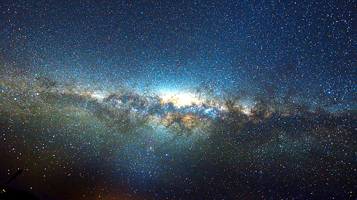 largest galaxy Alcyoneus