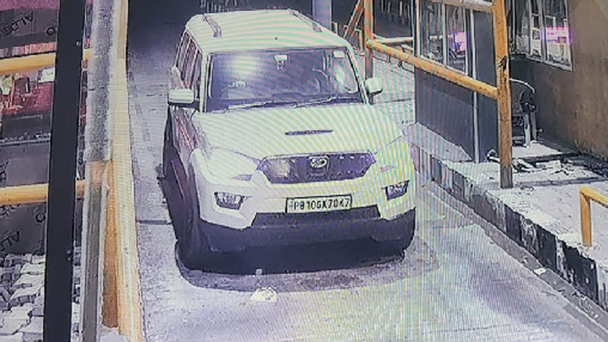 सड़क हादसे में पंजाबी एक्टर दीप सिद्धू की मौत