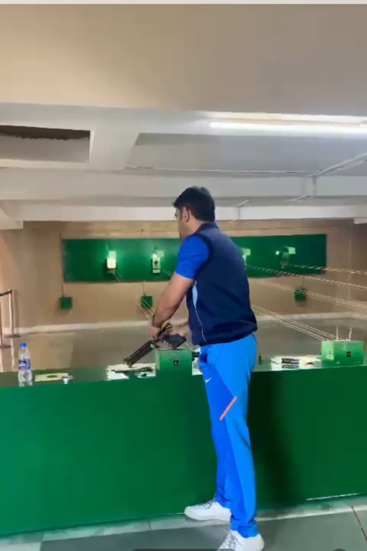 Mahendra Singh Dhoni Shooting