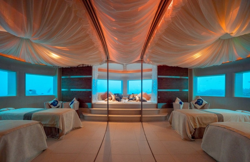 पानी के अंदर बने हैं दुनिया के 8 अनोखे होटल