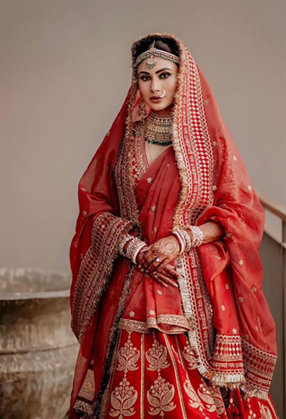 मौनी रॉय