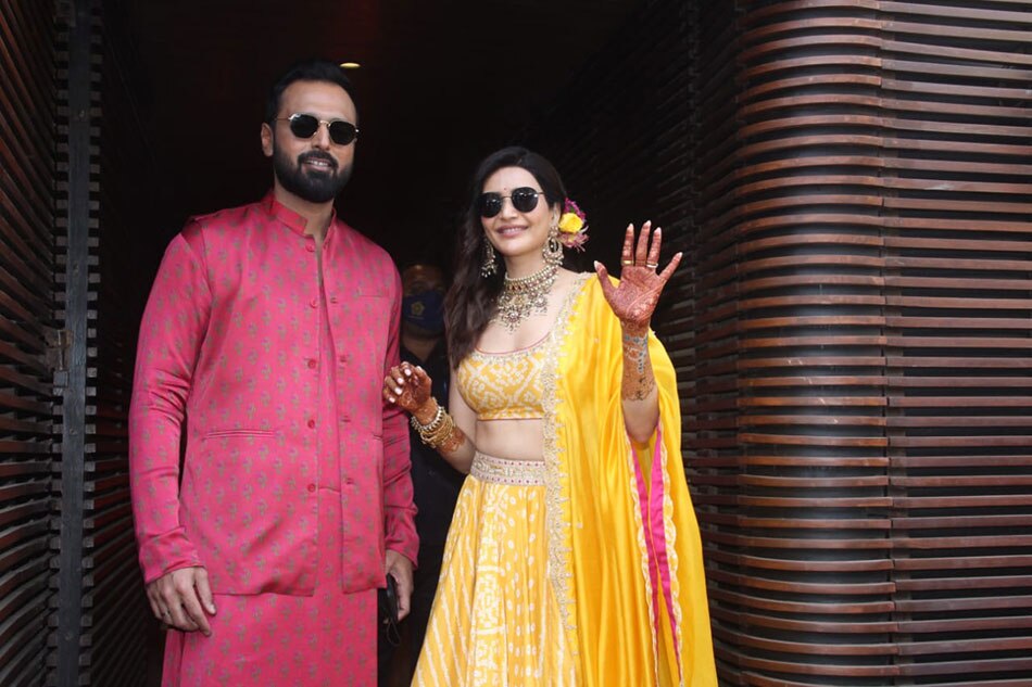 कर‍िश्मा-वरुण 