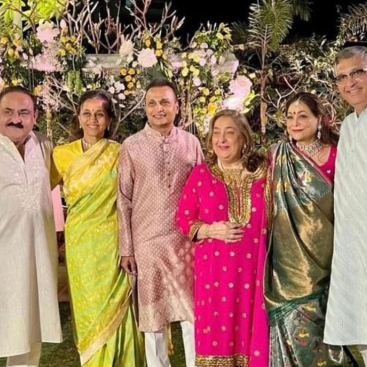 कृशा शाह-अनमोल अंबानी मेहंदी सेरेमनी 