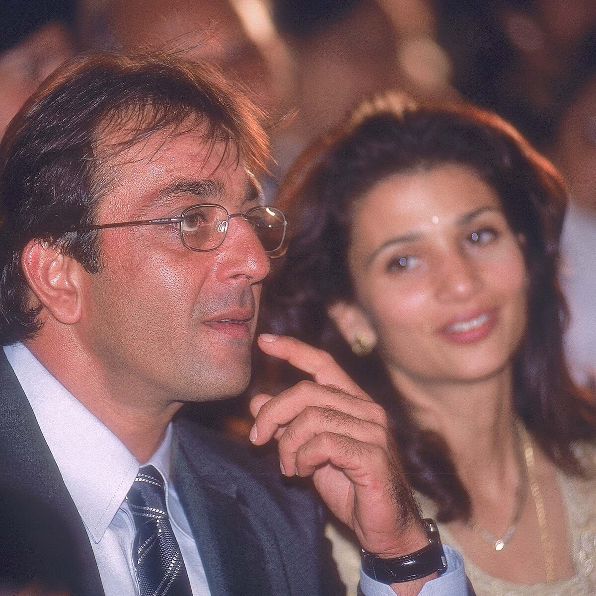 संजय दत्त-र‍िया प‍िल्लई