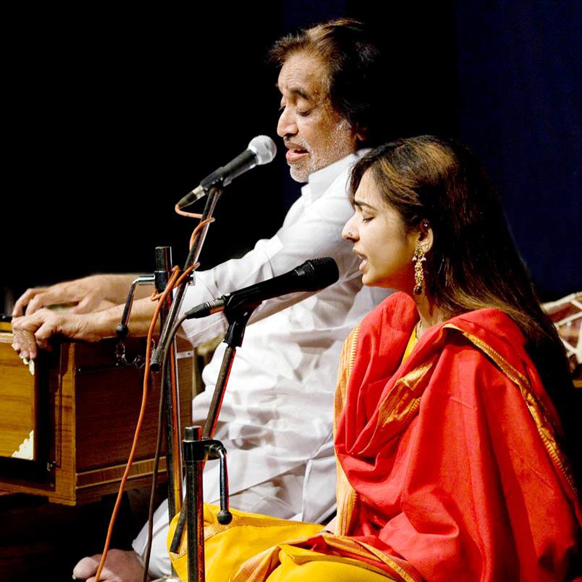 राधा मंगेशकर