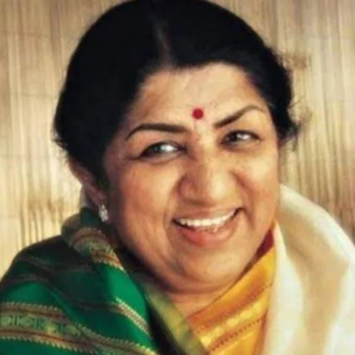 लता मंगेशकर