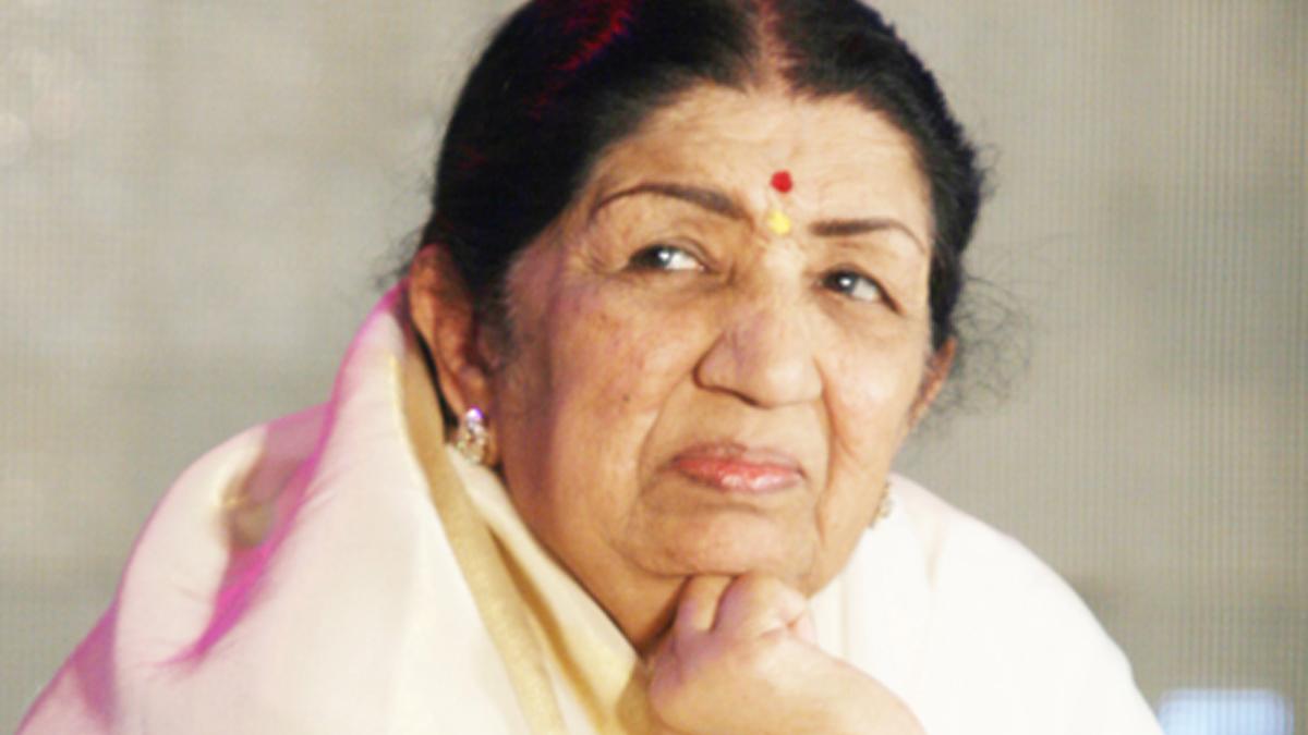 लता मंगेशकर