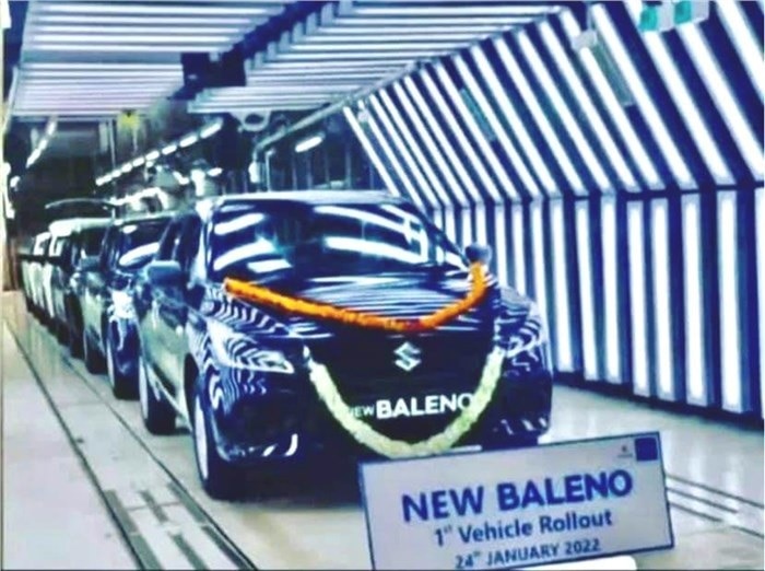 बदला है बंपर का लुक