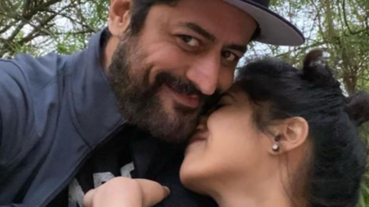 'देवों के देवः महादेव' फेम Mohit Raina ने शेयर की Valentine post, फैन्स कर रहे खास गुजारिश!