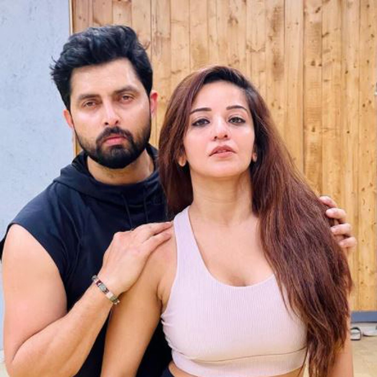 मोनाल‍िसा-व‍िक्रांत सिंह राजपूत 