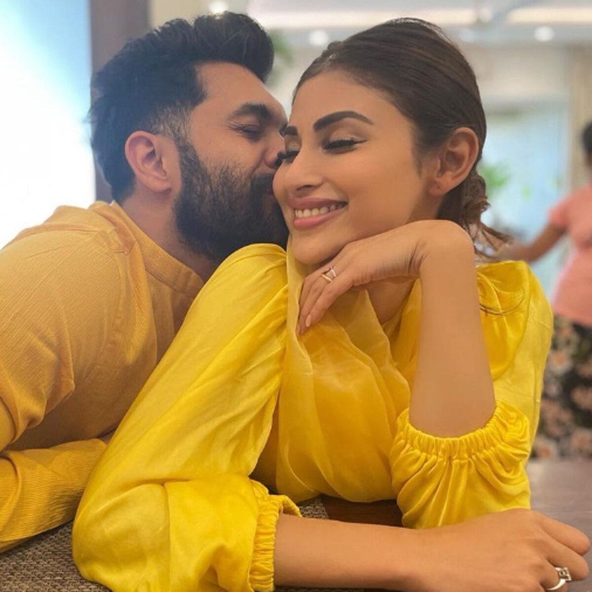 मौनी रॉय और सूरज नांबियार