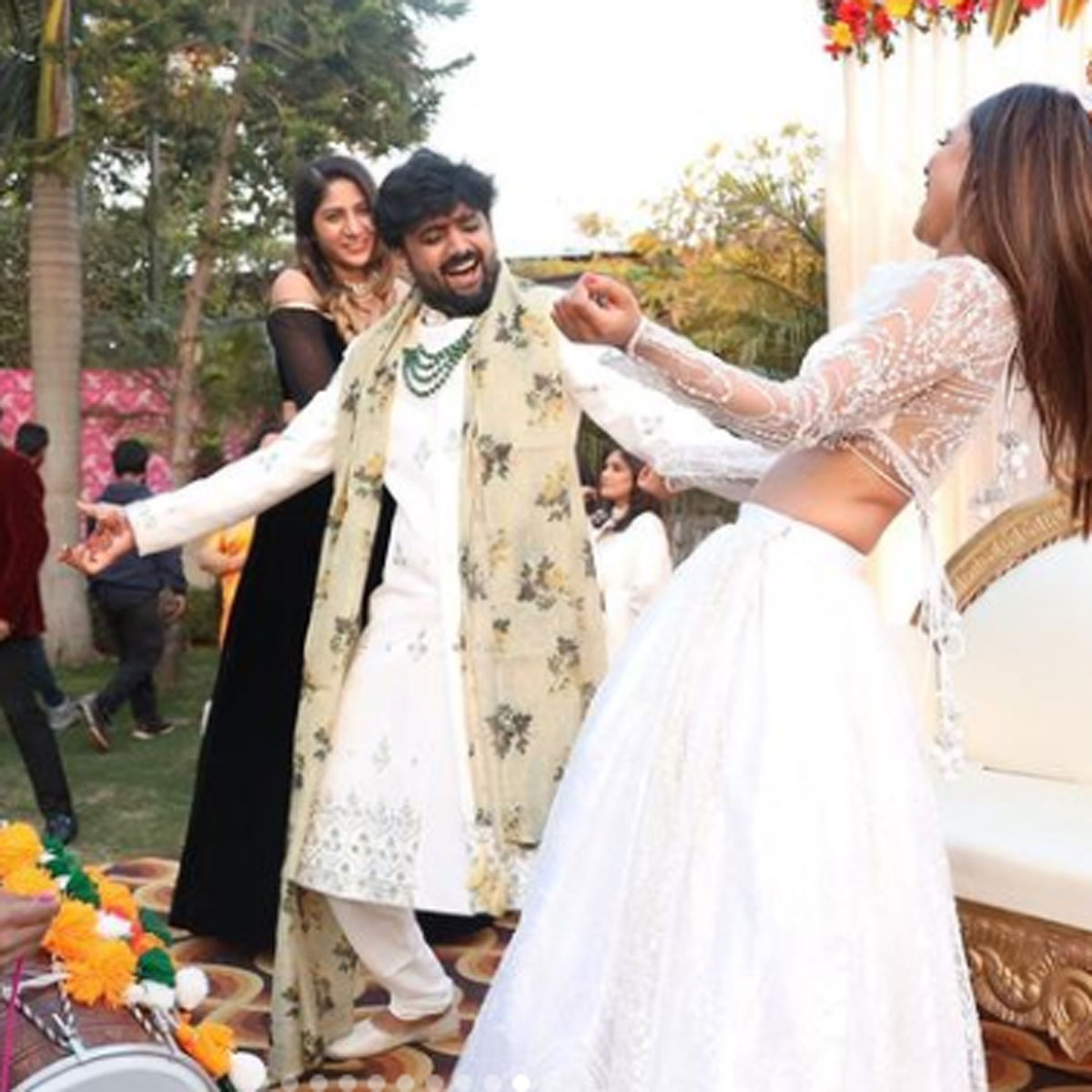 निया शर्मा